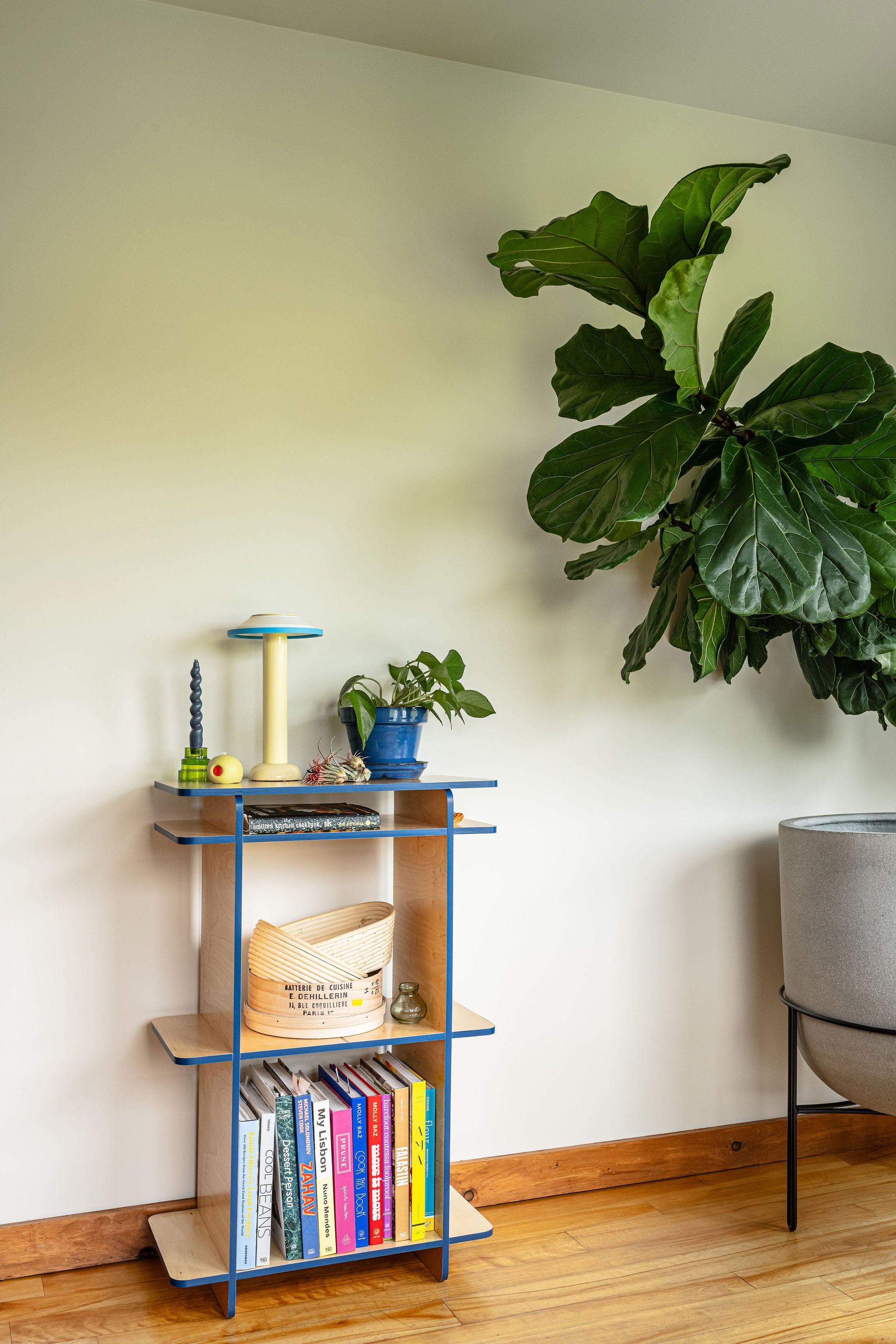 3x2_top_styled_2048x.jpg?v=
